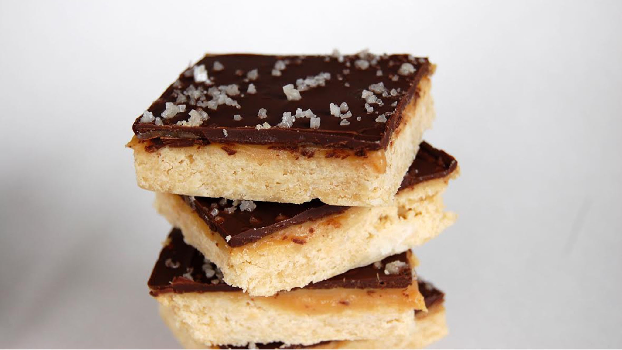 Billionaire's Shortbread Recipe - Fresco