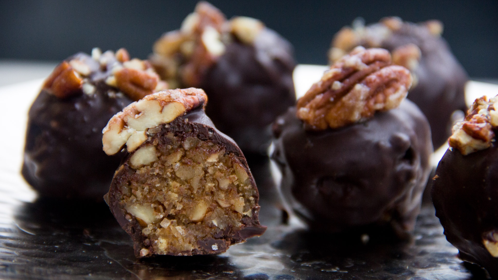 Pecan Pie Truffles Recipe - Fresco