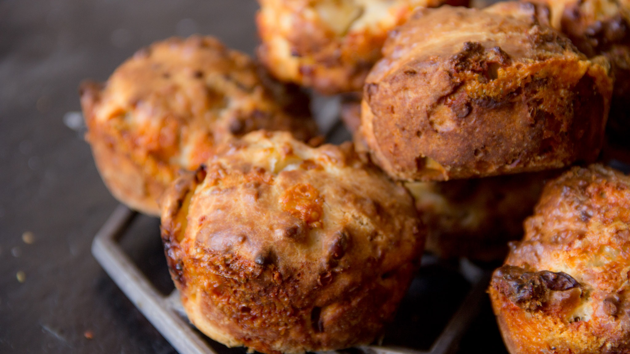Apple, Blue Cheese and Pecan Muffins Recipe Fresco